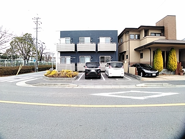 22/26 駐車場