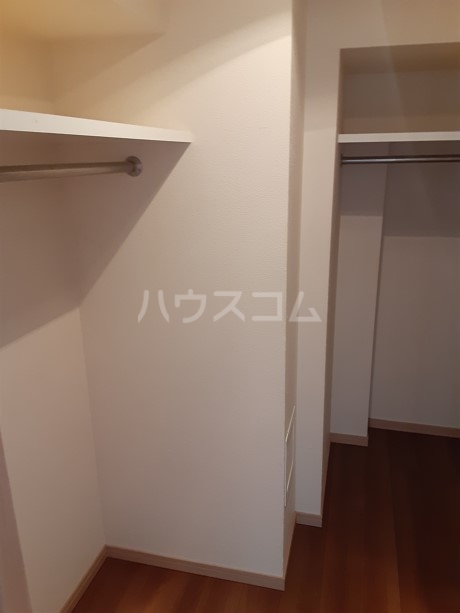 13/30 収納