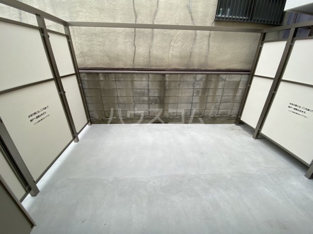 20/30 バルコニー