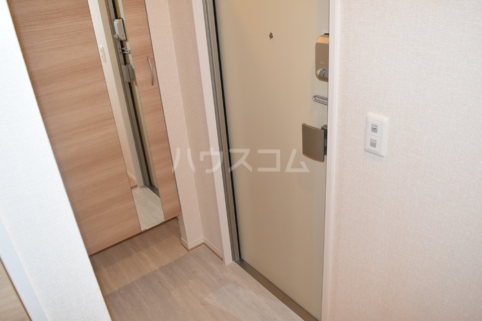 14/25 エントランス