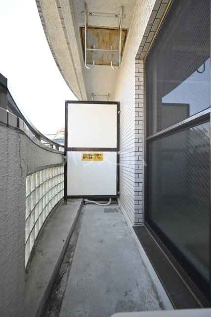 23/30 バルコニー