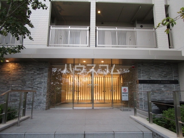 29/30 エントランス