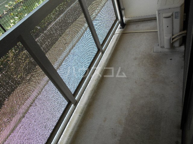 15/26 バルコニー