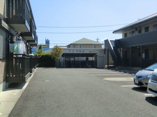3/7 駐車場