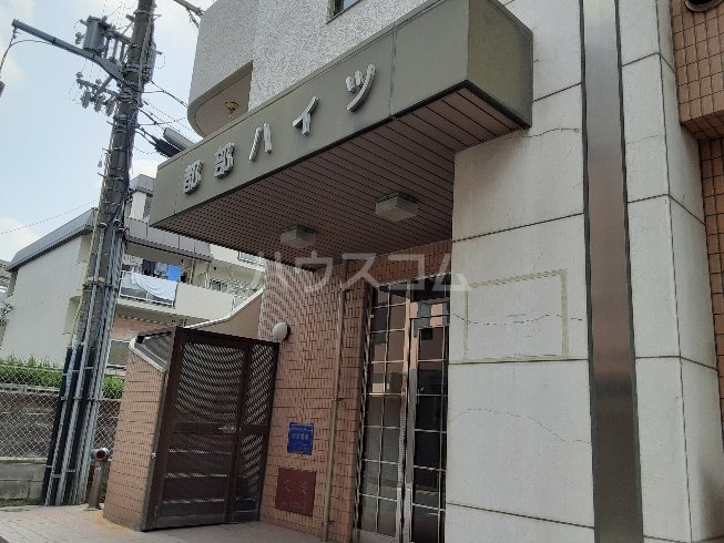 19/30 エントランス