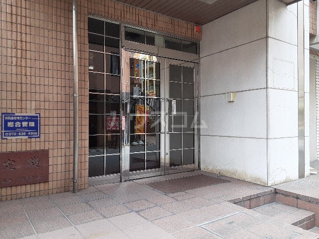 20/30 エントランス