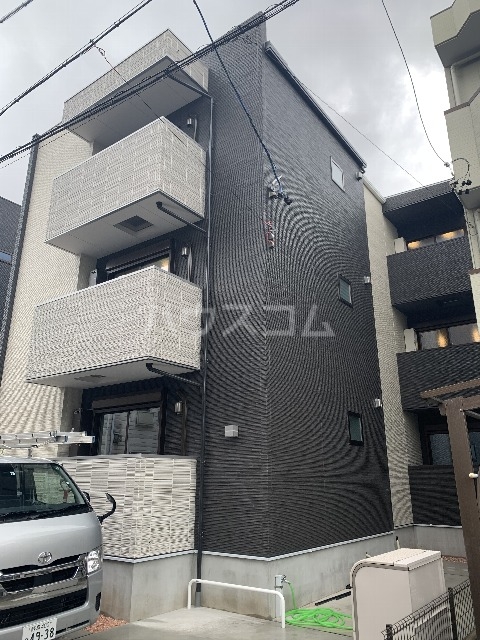 2/8 外観