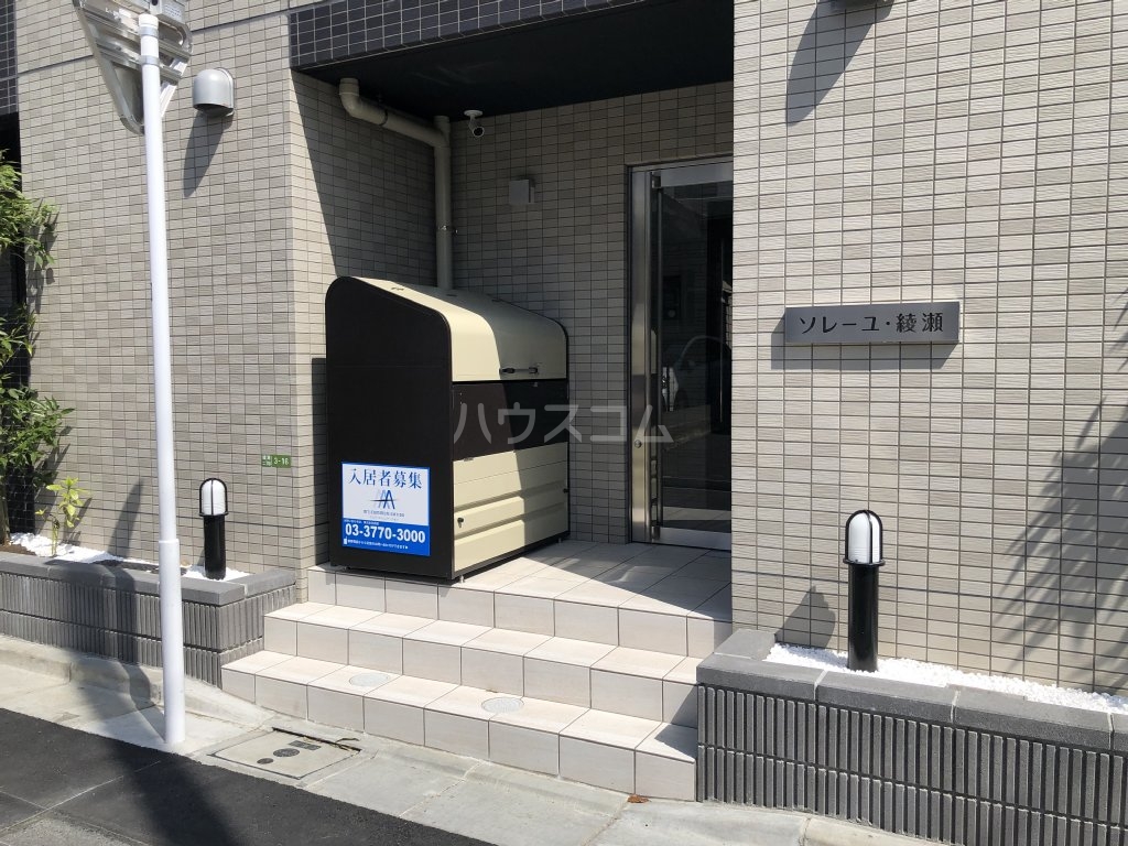 29/30 エントランス