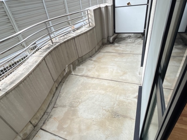 17/30 バルコニー