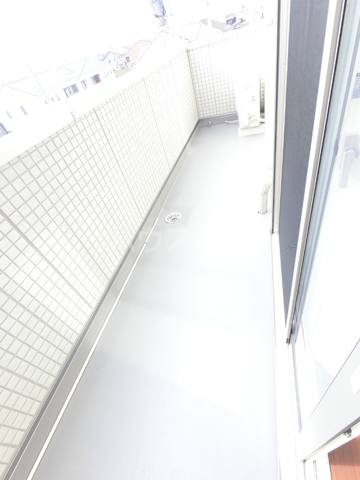 13/21 バルコニー