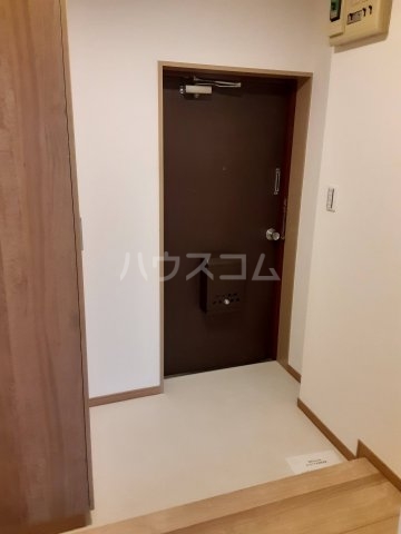 13/30 玄関
