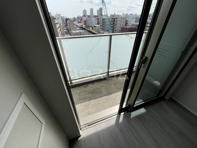 23/30 バルコニー