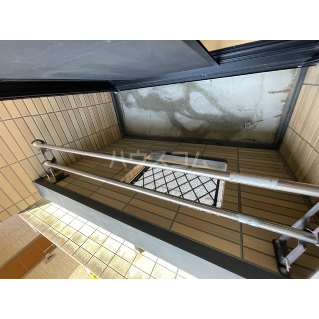 15/23 バルコニー