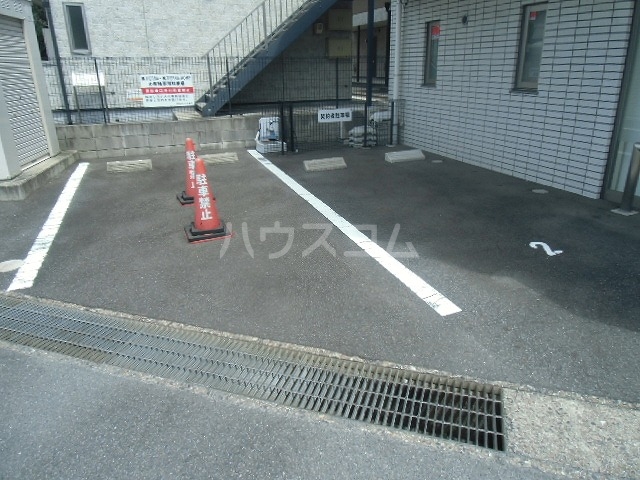 20/30 駐車場