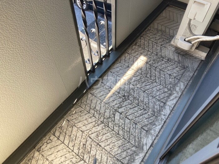 13/22 バルコニー