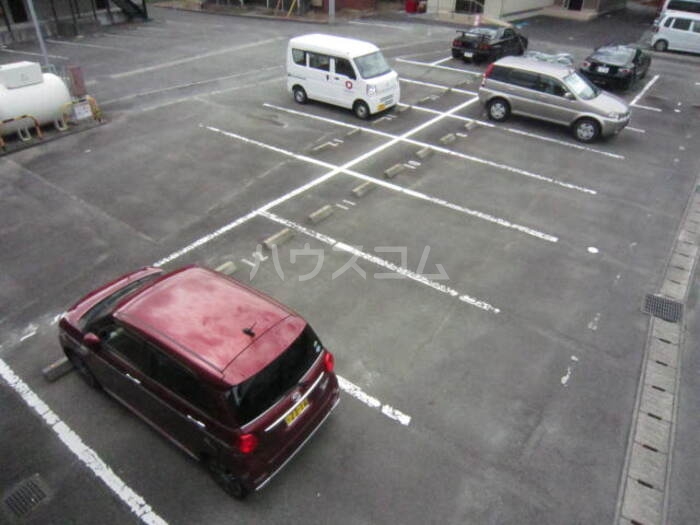 15/22 駐車場