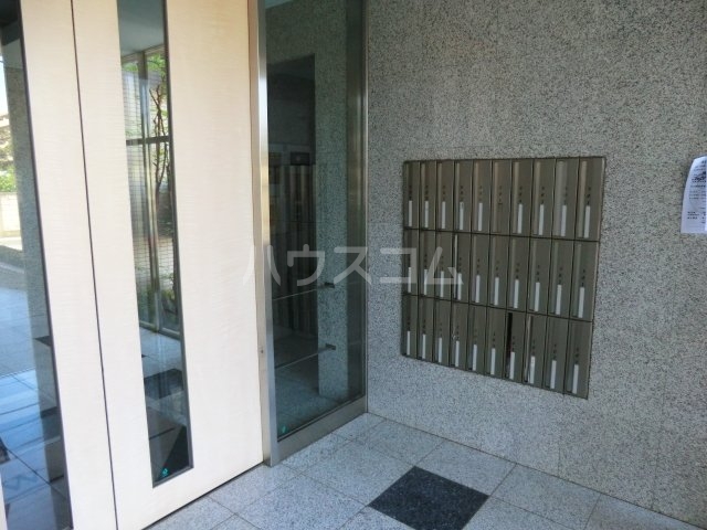 19/29 エントランス