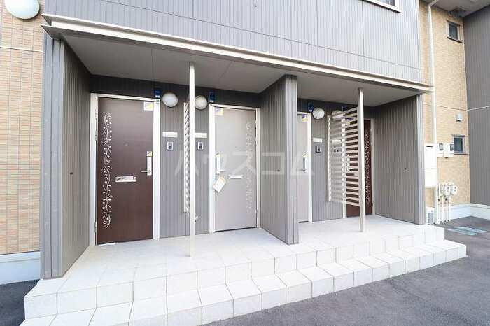 17/24 エントランス