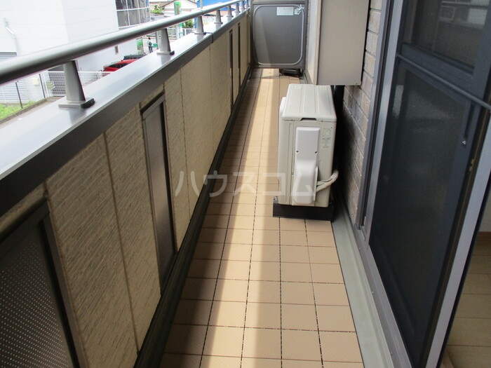 13/23 バルコニー