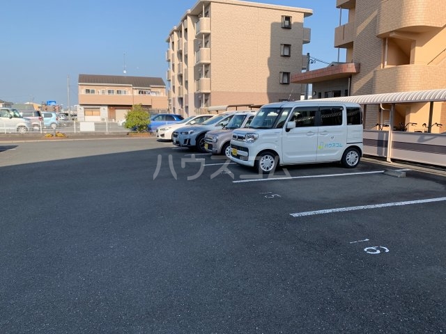 3/5 駐車場