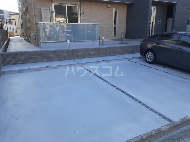 22/29 駐車場