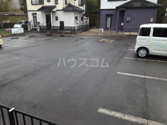 24/24 駐車場