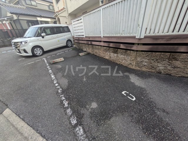 2/11 駐車場