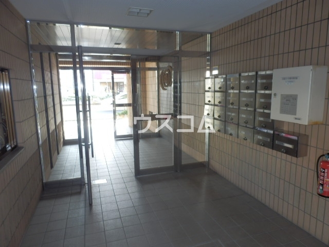 21/25 エントランス