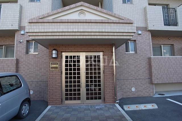 15/26 エントランス