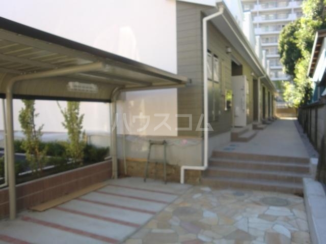 14/25 エントランス