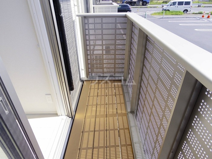 13/20 バルコニー