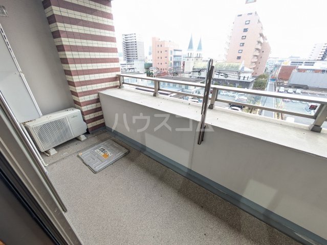 19/27 バルコニー