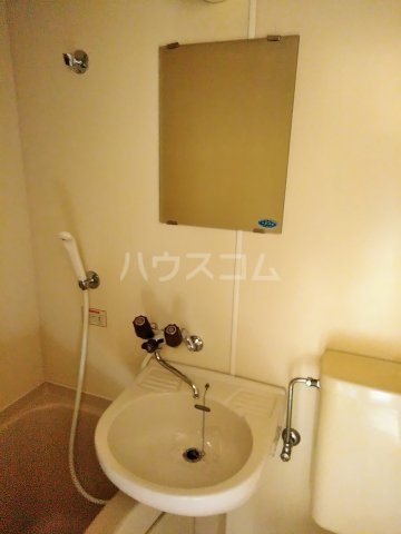 13/30 洗面