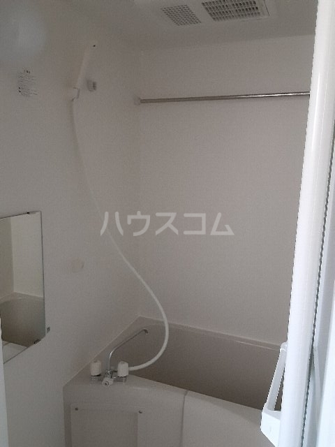 13/30 浴室