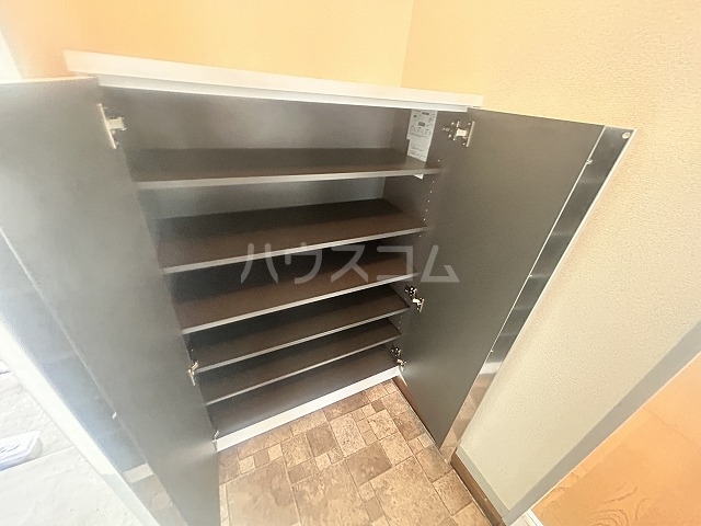 14/29 玄関