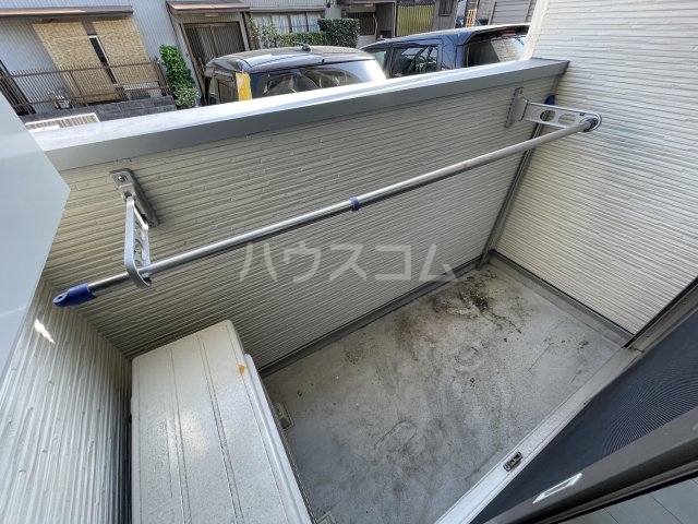 18/28 バルコニー