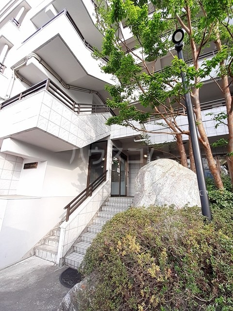 16/26 エントランス