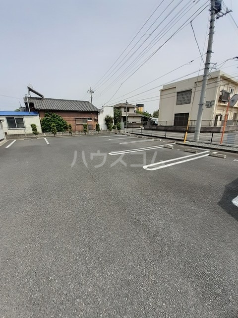 20/27 駐車場