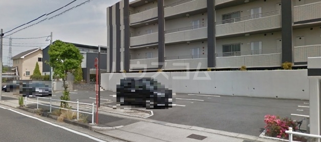 22/30 駐車場