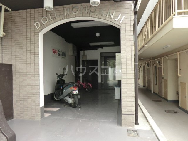 29/30 エントランス