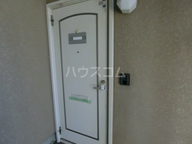 23/30 エントランス