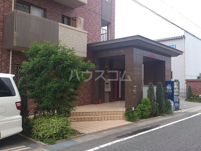 14/17 エントランス