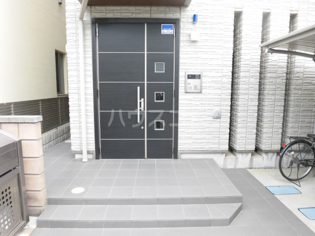 29/30 エントランス