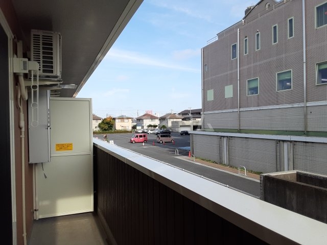 18/28 バルコニー