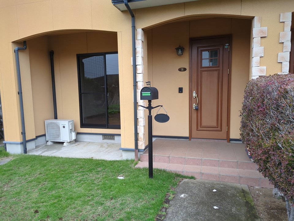 27/30 エントランス