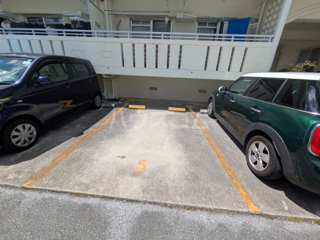 2/8 駐車場