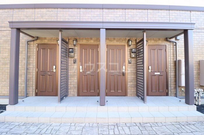 20/24 エントランス