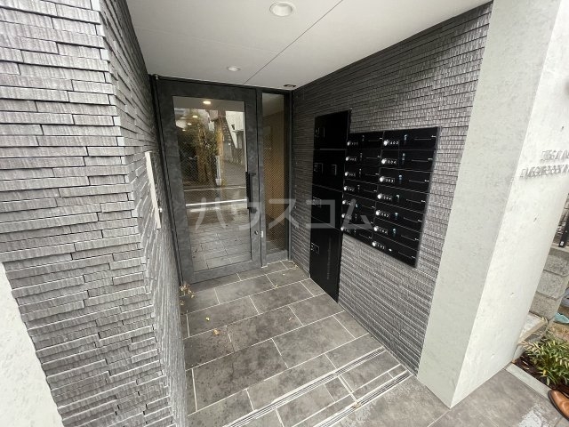 20/24 エントランス