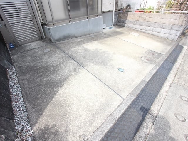 19/26 駐車場