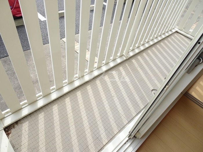 13/21 バルコニー